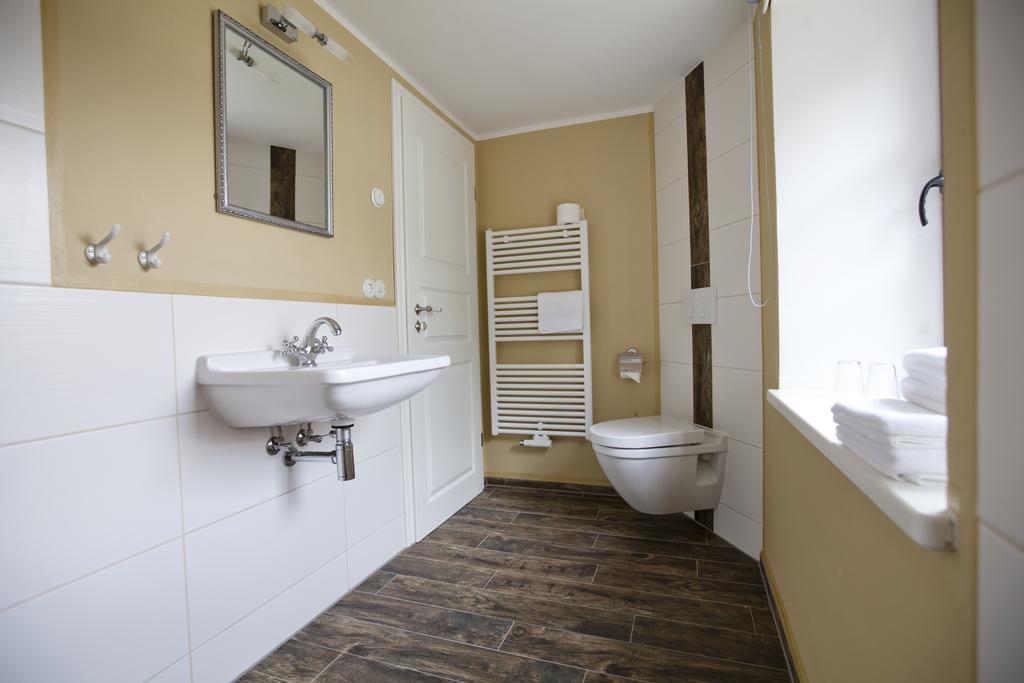 Pension Alte Schmiede Zabeltitz 部屋 写真