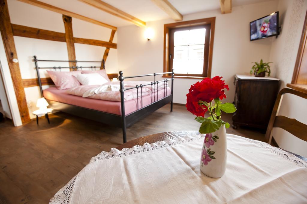 Pension Alte Schmiede Zabeltitz 部屋 写真